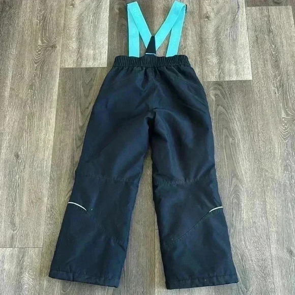 Gerry Snow Pants.  Youth size small (7/8). Black with blue straps. - Picture 5 of 6